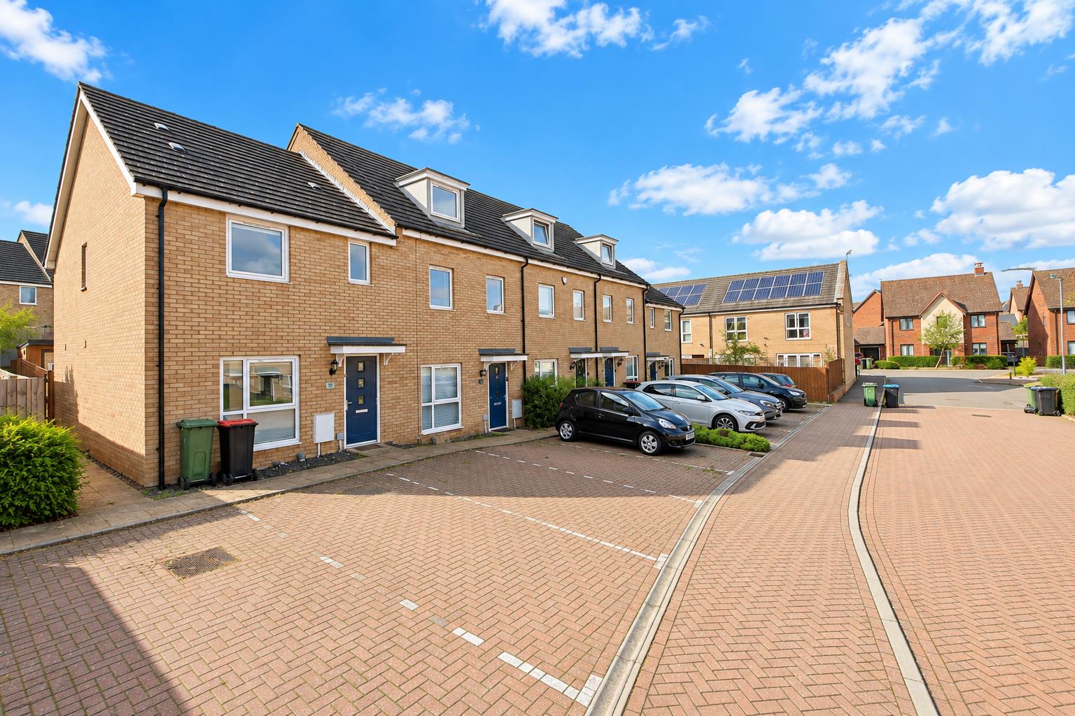 3 bed property in Banteng Terrace, Milton Keynes